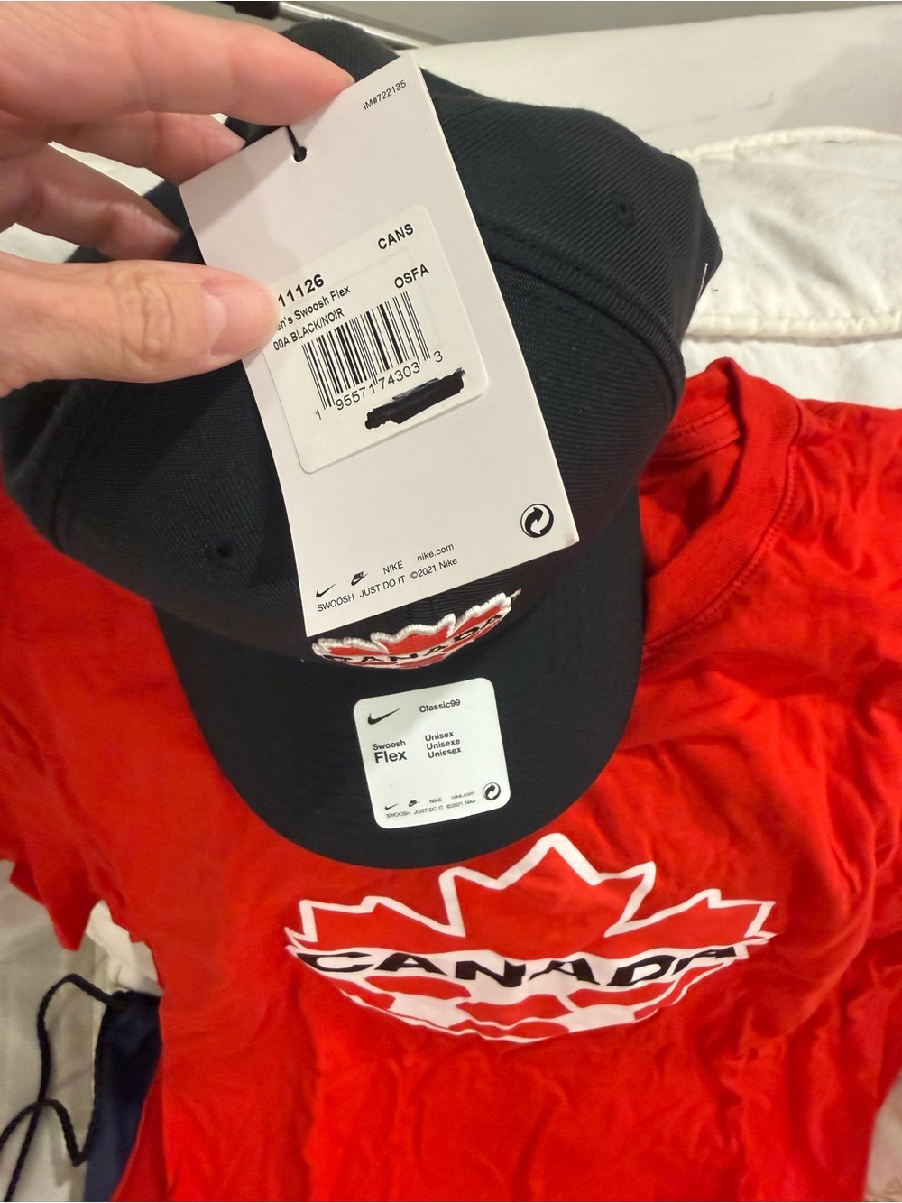 Canada Soccer Nike Black Cap, L t-shirt & bag. All brand new